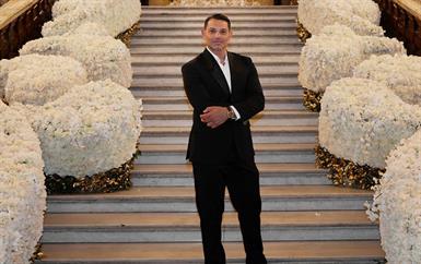 زفاف ملكي في باريس من تصميم اللبناني طوني بريس